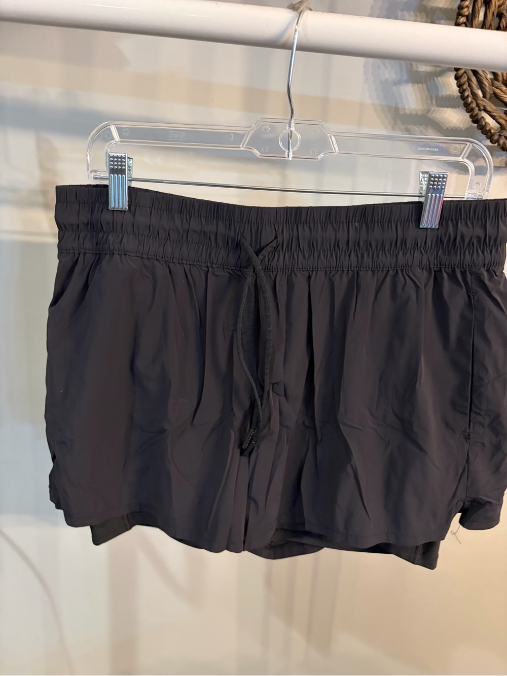 Spyder Black Women's Athletic Drawstring Shorts size large